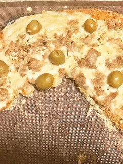 Una foto de Pizza con base de coliflor