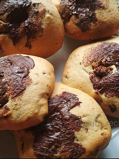 A picture of Chocolate cookies.