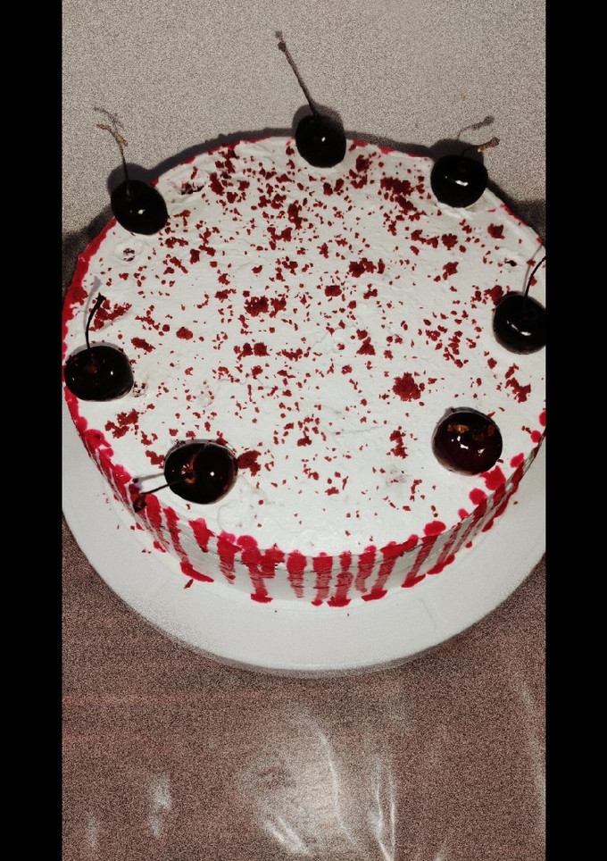 Una foto de Red velvet cake 🍒