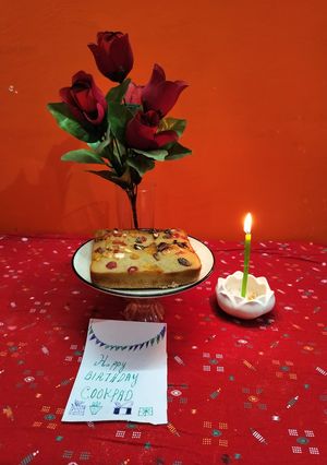 A picture of Fruit cake.