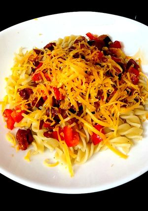 A picture of My Chorizo + Veg Mix on Pasta. 🤗🤗.