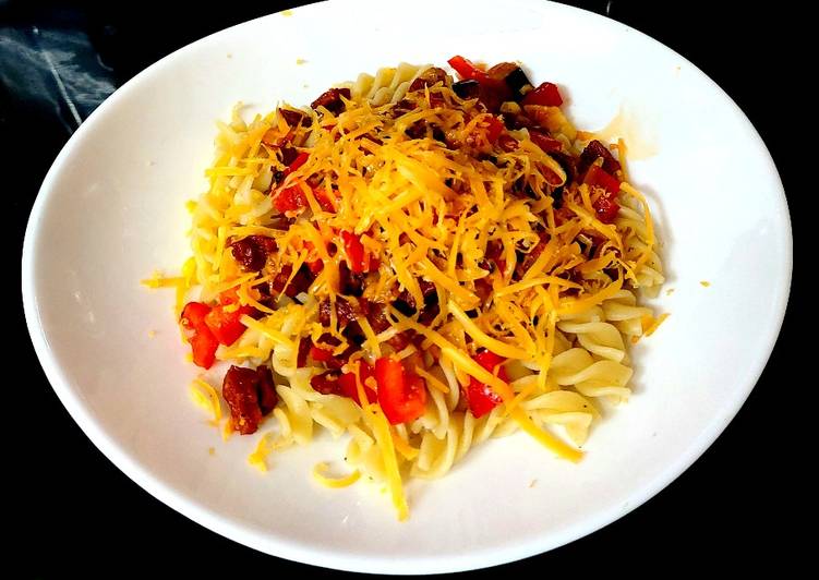 Recipe of Perfect My Chorizo + Veg Mix on Pasta. 🤗🤗