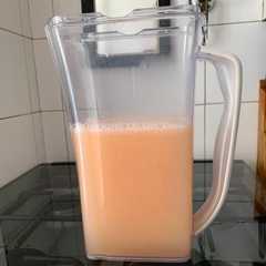 Una foto de Jugo de Pomelo y romero