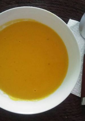 Una foto de Crema de zanahoria 🍲