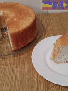 Una foto de Pastel de Ángel (Angel Food Cake)