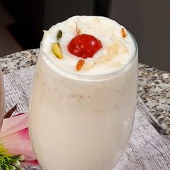 A picture of Banana Almond Smoothie.