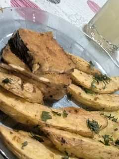 Una foto de Milanesa de berenjena rellena