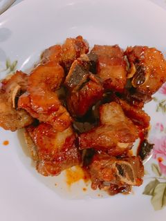 Hình của món Sườn ram.