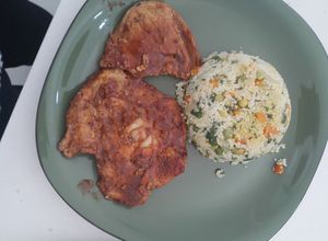 Una foto de Couscus con verduras y cerdo con  paprika