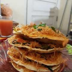 A picture of Bihun Goreng Pedas (topping kerupuk kuah).