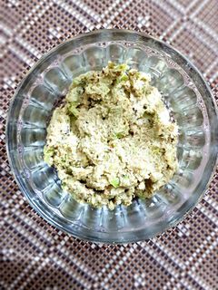 लहसुन हरी मिर्च की चटनी (Lahsun Hari Mirch ki chutney recipe in Hindi) रेसिपी मुख्य फोटो