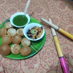 A picture of Pani puri.