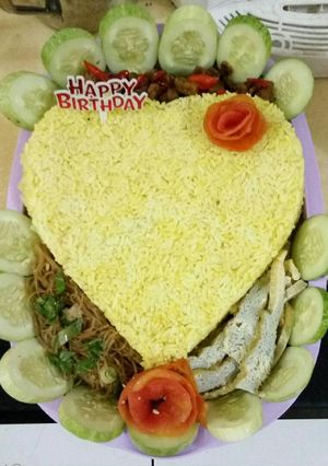 Foto resep Nasi Kuning Ulang Tahun