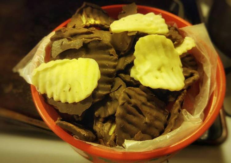 Easiest Way to Make Any-night-of-the-week Chocolate covered chips
