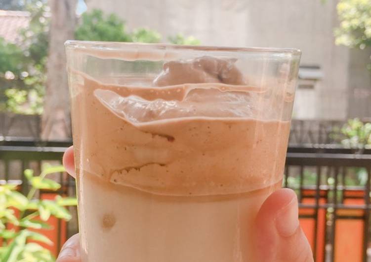 Dalgona Coffee