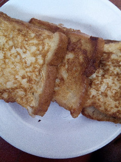 A picture of French Toast.