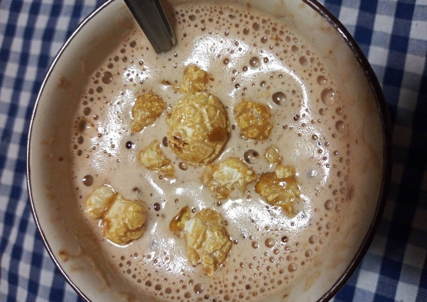 Cappuccino con palomitas de caramelo ☕🌽🍬