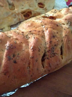 A picture of Braided spaghetti bread.