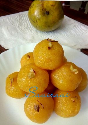 A picture of Mango Ladoos.