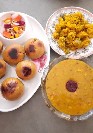 A picture of Dal Bati.