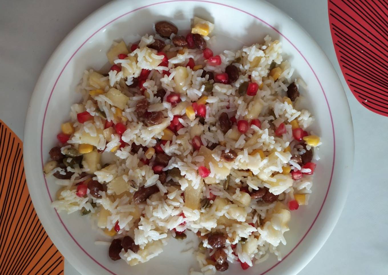 Ensalada de arroz tropical (vegana)