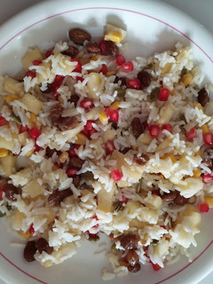Una foto de Ensalada de arroz tropical (vegana)
