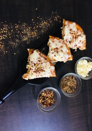 A picture of Margherita pizza.