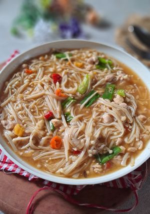 Foto resep Jamur Enoki Ayam Kuah