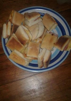 Una foto de Míni Sándwich de pan casero