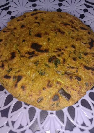 મેથી બાજરા ના થેપલા (Methi Bajrana thepla recipe in Gujarat) રેસીપી મુખ્ય ફોટો