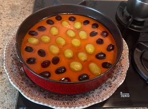 Una foto de Tarta de uvas, queso y chocolate blanco