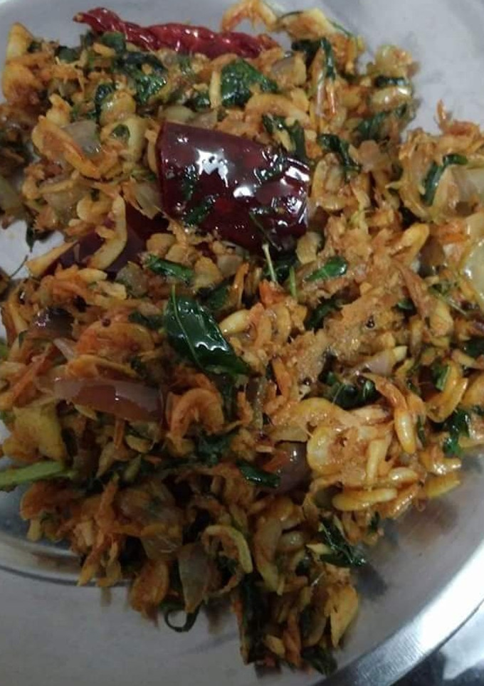 கூனி முருங்கை கீரை பொரியல் செய்முறை முக்கிய புகைப்படம்
