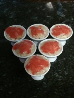 Una foto de Tapa de cuscus sabor a marisco y salsa agridulce