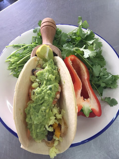 Una foto de Tacos al Guacamole