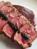 Filetto su riduzione di aglianico, castagne, tartufo e sale rosa