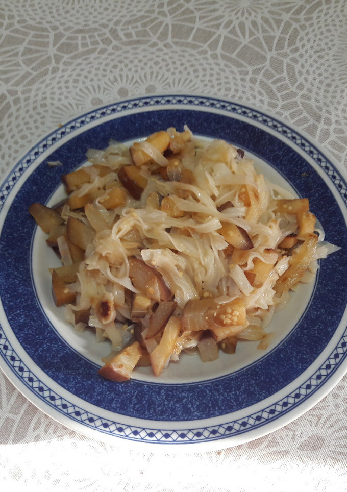 Una foto de 🇨🇳Fideos "chinos" al limón bajos en grasa, sin gluten y veganos🍝