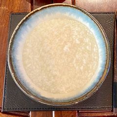 A picture of Deany's plain Thai Kao Tom/rice soup (congee).
