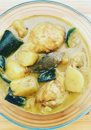 Une photo de Colombo de poulet