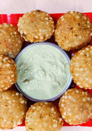 A picture of Sabudana Vada.