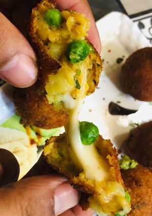 A picture of Veggies Cheese Balls.