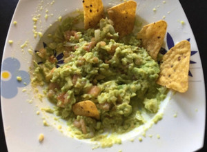 Una foto de Guacamole (salsa de palta)