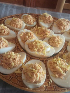 Una foto de Huevos rellenos