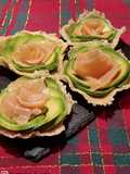 Cestini di grana con avocado e salmone