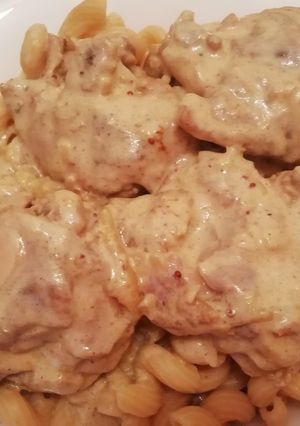 Mustáros-tejszínes csirkeszeletek recept fotója