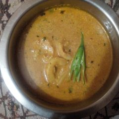 A picture of Dum aloo.