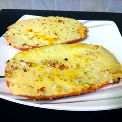 A picture of Bengols treditional Chenna Toast.