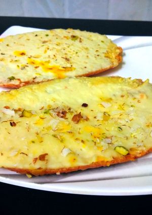 A picture of Bengols treditional Chenna Toast.