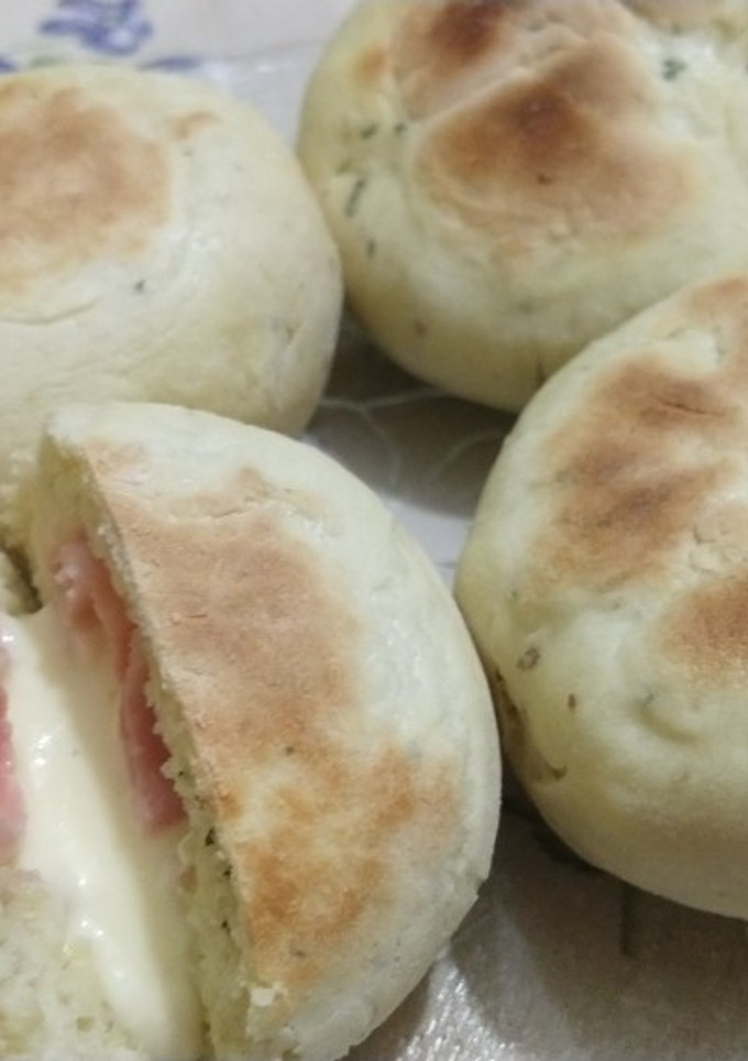 Una foto de Pancitos rellenos de jamón y queso SIN HORNO