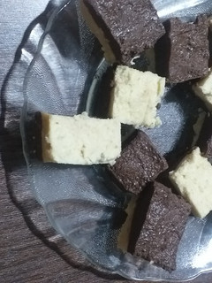 ચોકલેટ(Chocolate recipe in gujarati) રેસીપી મુખ્ય ફોટો