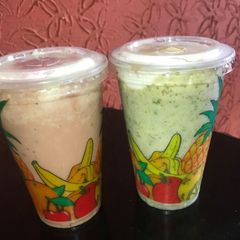 A picture of Green fruit smoothie.